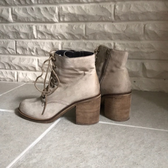 Aldo Lace Up Suede Ankle Boot - Picture 3 of 3